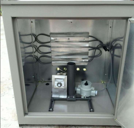 電(diàn)伴熱儀表保溫(wen)箱